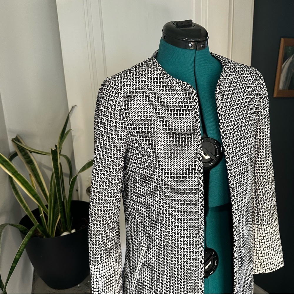 H&M Black and White Tailored Jacket size 4 - Picture 5 of 13